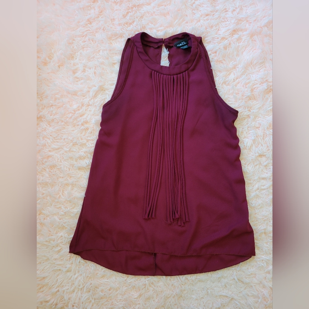 Rue21 plum keyhole blouse